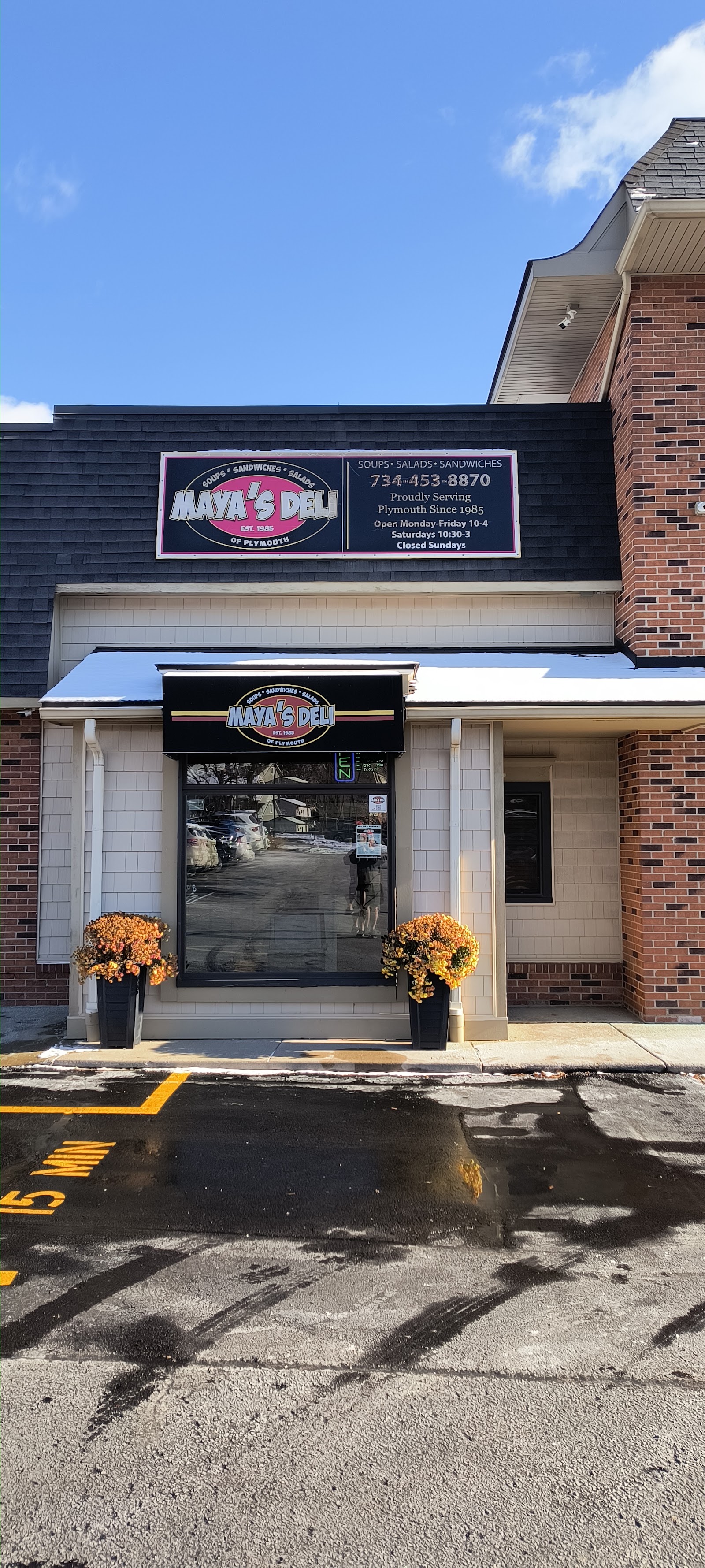 Maya's Deli main photo