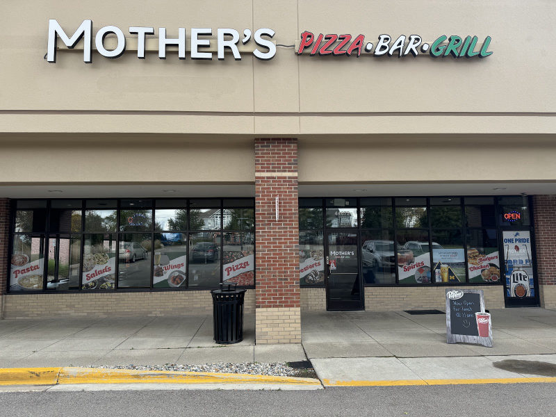 Mothers Pizzeria in Plymouth
