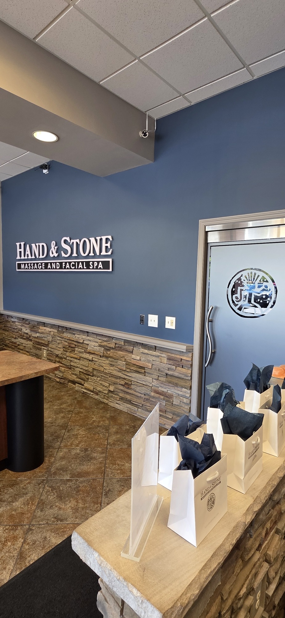 Hand & Stone Massage and Facial Spa in Plymouth, MI — photo 1
