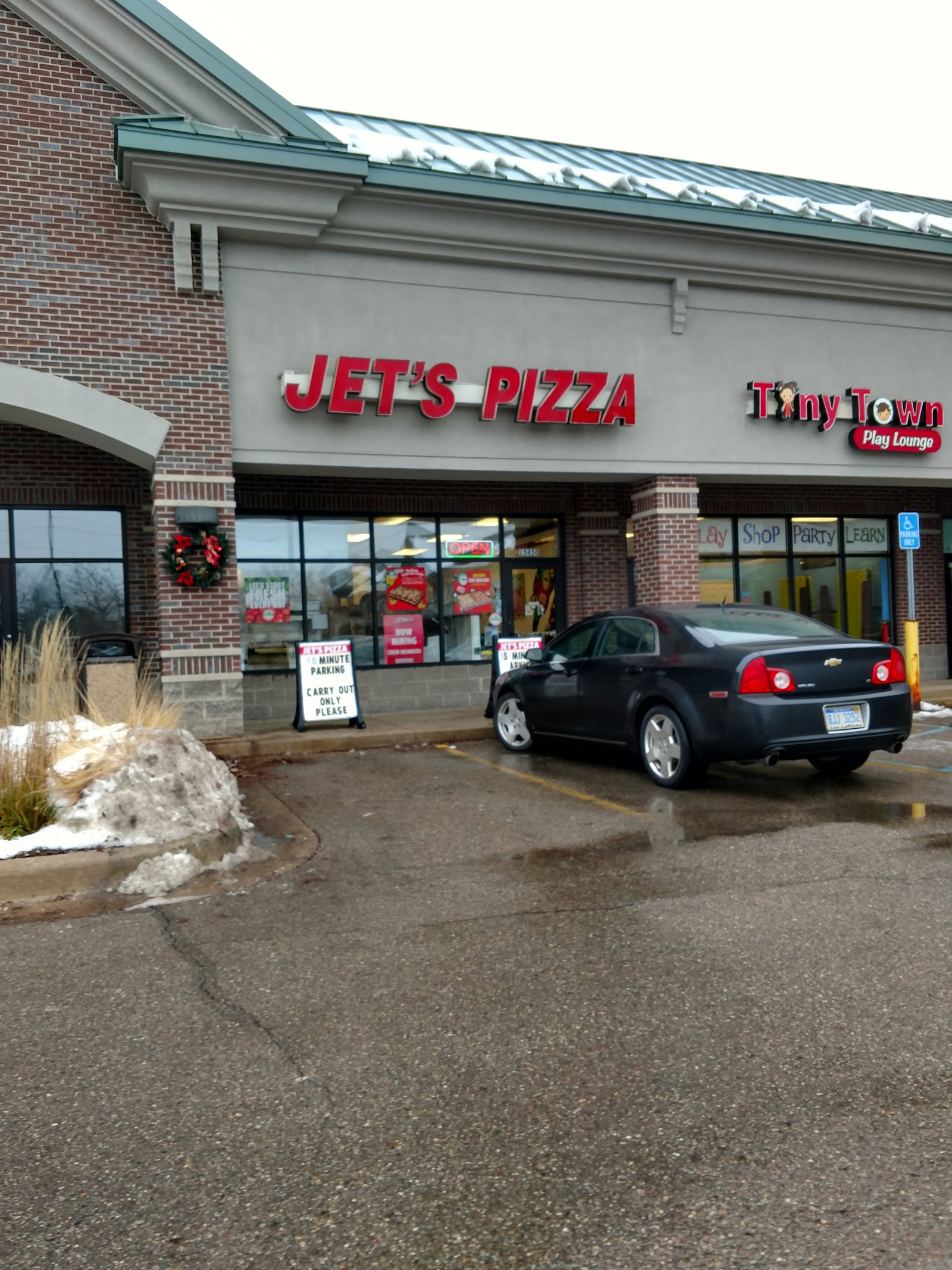 Jet's Pizza in Plymouth