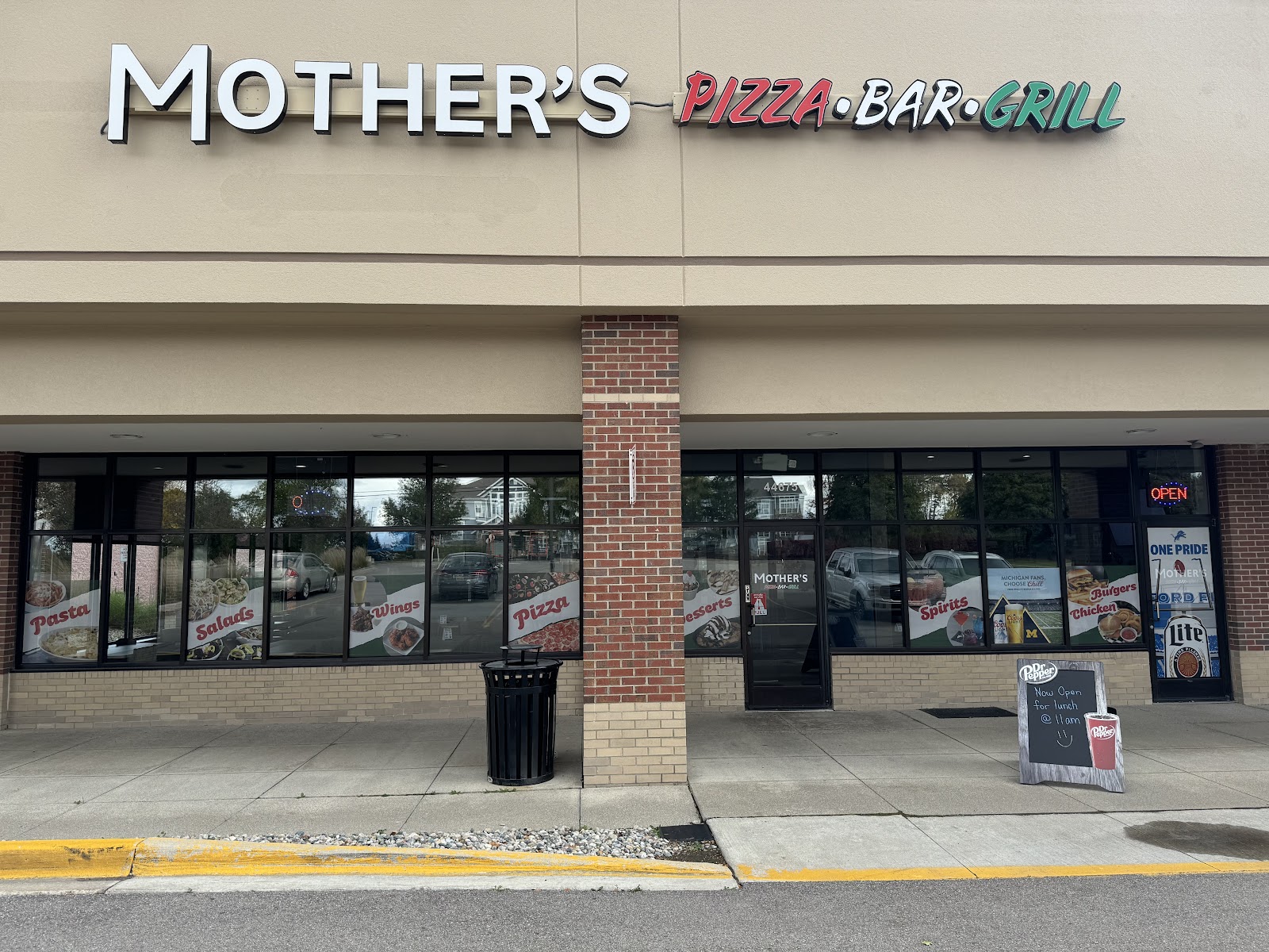Mothers Pizzeria in Plymouth
